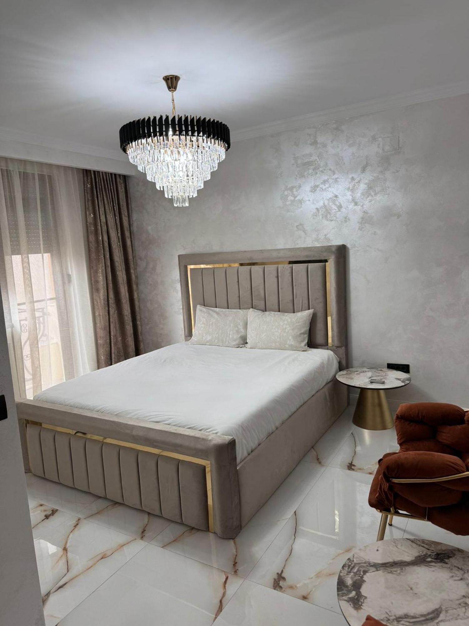 Sea Breeze Rooms Mamaia Nord ナボダリ エクステリア 写真